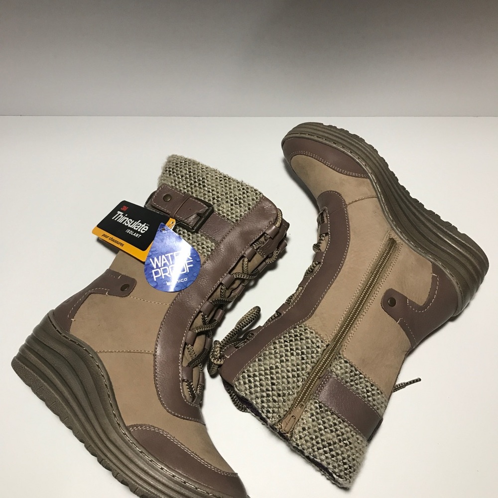 New Bionica Waterproof Boots Retail $190 - Picture 6 of 8